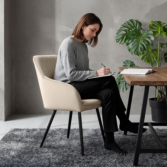 6x Zamatová čalúnená stolička s prešívaním Béžová FLORENCE Čierne nohy