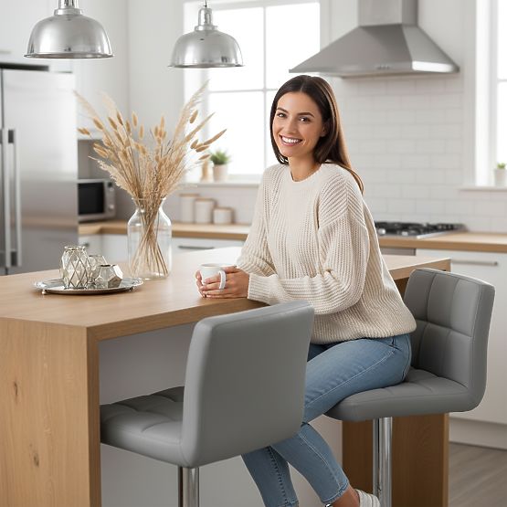 Barová stolička Arako sivá