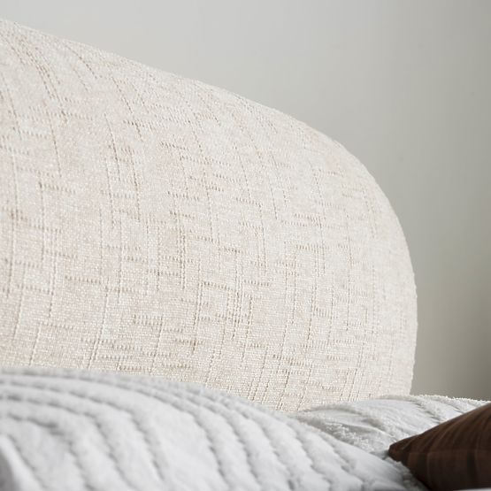 Čalúnená posteľ Avola 160x200 cm, s roštom a úložným priestorom, svetlo béžová, zaoblená