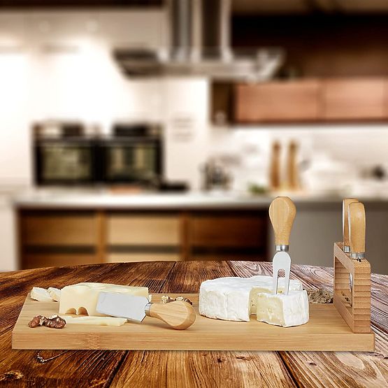 Doska na syry a občerstvenie Salers s príborom