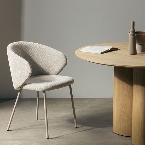 Jedálenská stolička Adrano, svetlo béžová/béžové nohy