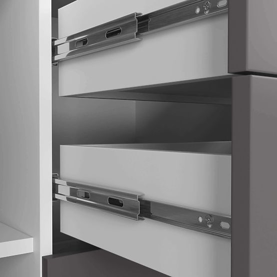 KOMODA K45 PK BIELA / GRAFITOVÁ ŠEDÁ