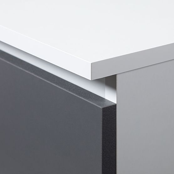 KOMODA K60 3SZ CLP BIELA / ŠEDÁ