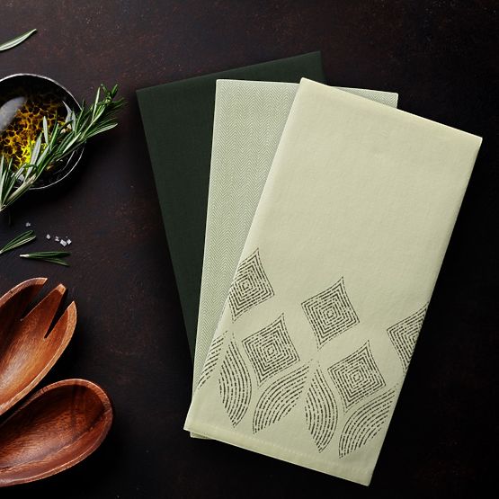 Kuchynská utierka LETTY farba fľašková zelená tlačený motív moderný 50x70 ameliahome