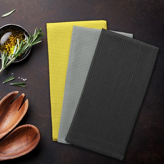 Kuchynská utierka LETTY sivá farba s reliéfnym klasickým motívom klasický štýl 50x70 ameliahome