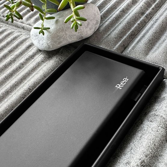 Lineárny odtok REA Neox pre Čierny 50