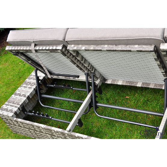 Multifunkčná posteľ z technoratanu DIABOLICO