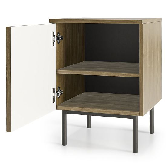 Nočný stolík Helene, Orech Villa