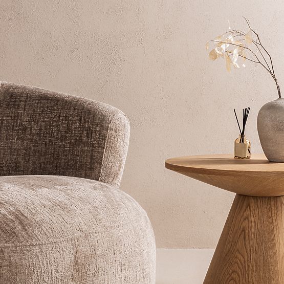 Otočná stolička Ambi béžová, oblé tvary