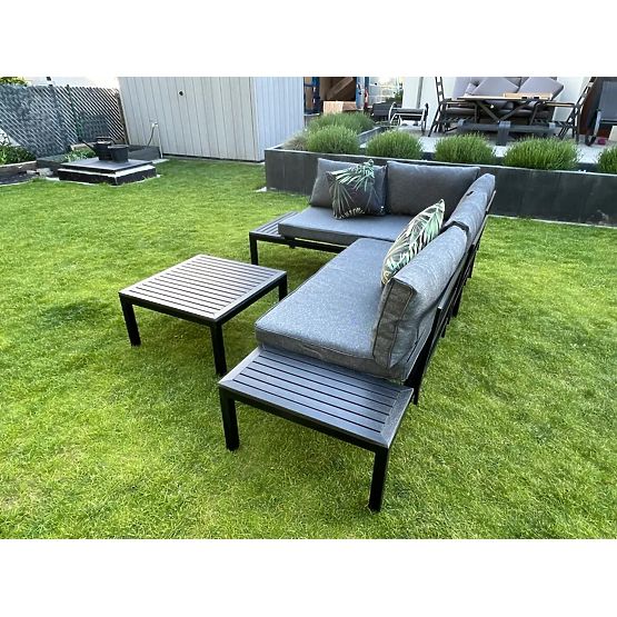 Rohový Balkónový Oceľový Kávový Stolík 2 Pohovky s Opierkami VENTO Čierny