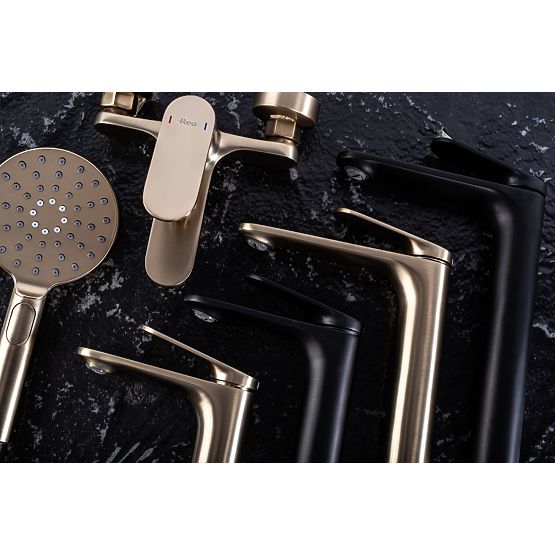 Sprchová sada REA Marco Čierna