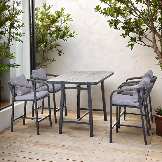 Súprava záhradného nábytku (4 barové stoličky + vysoký stôl) BREZZA sivá