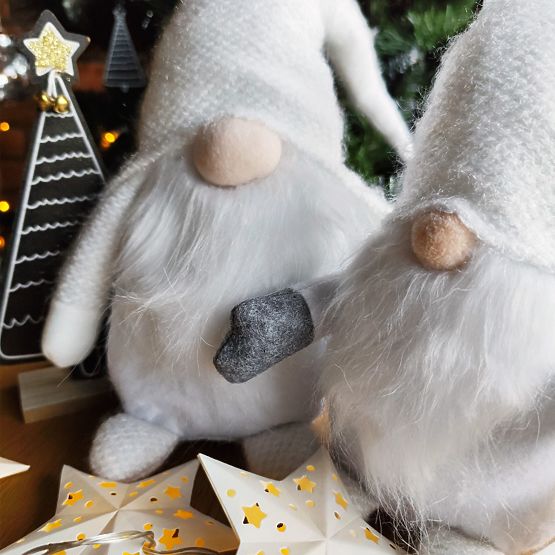 Vianočný škriatok YX068 50cm Biely