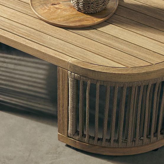 Záhradná rohová súprava so stolíkom Vetralla, výplet, akáciové drevo FSC, teakový vzhľad, svetlo béž