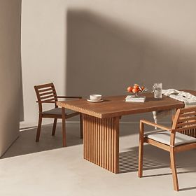 Záhradná stolička Familis ll eukalyptové drevo FSC, teakový vzhľad, svetlosivá